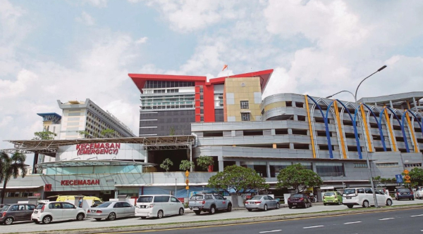 UM expands UMMC operating theatres after successful infant liver transplant